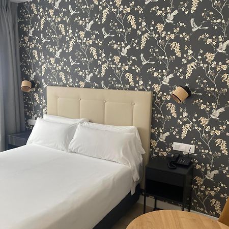 Hotel Cisneros Αλκαλά ντε Ενάρες Εξωτερικό φωτογραφία