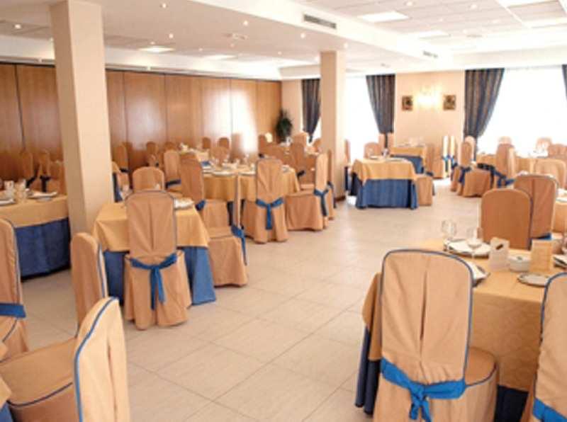Hotel Cisneros Αλκαλά ντε Ενάρες Εξωτερικό φωτογραφία